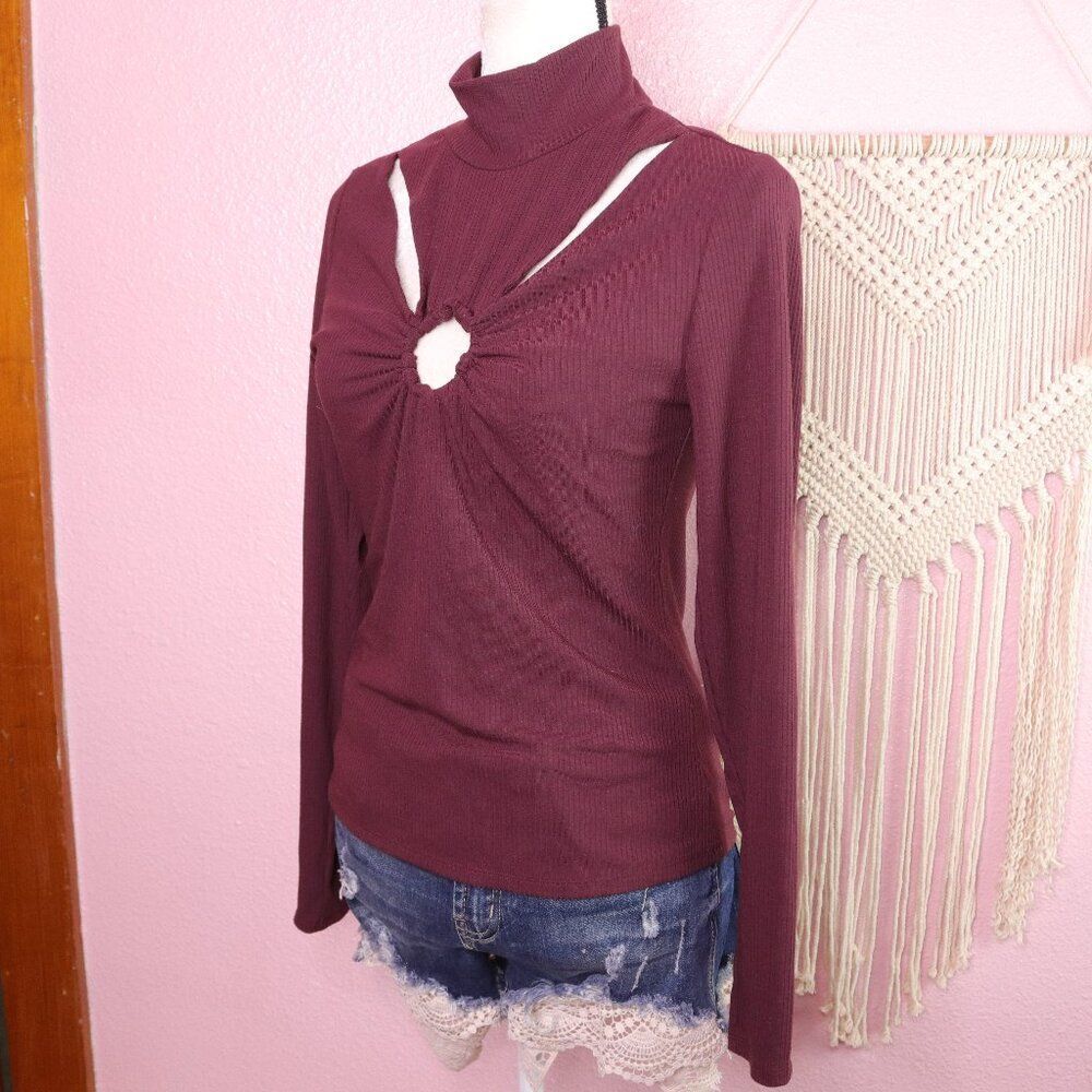 Venus | Long Sleeve‎ Ribbed Knit Turtleneck Top Medium